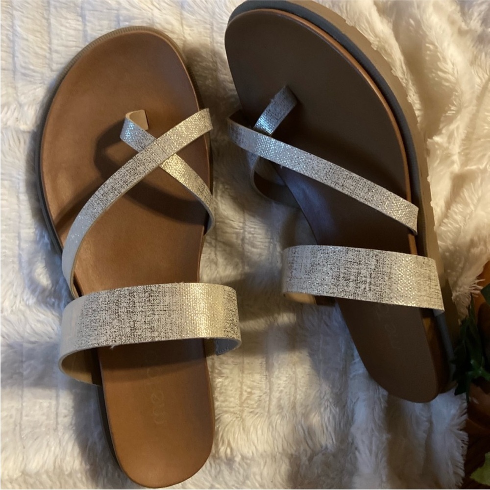 NWOT me too gold/beige sandals